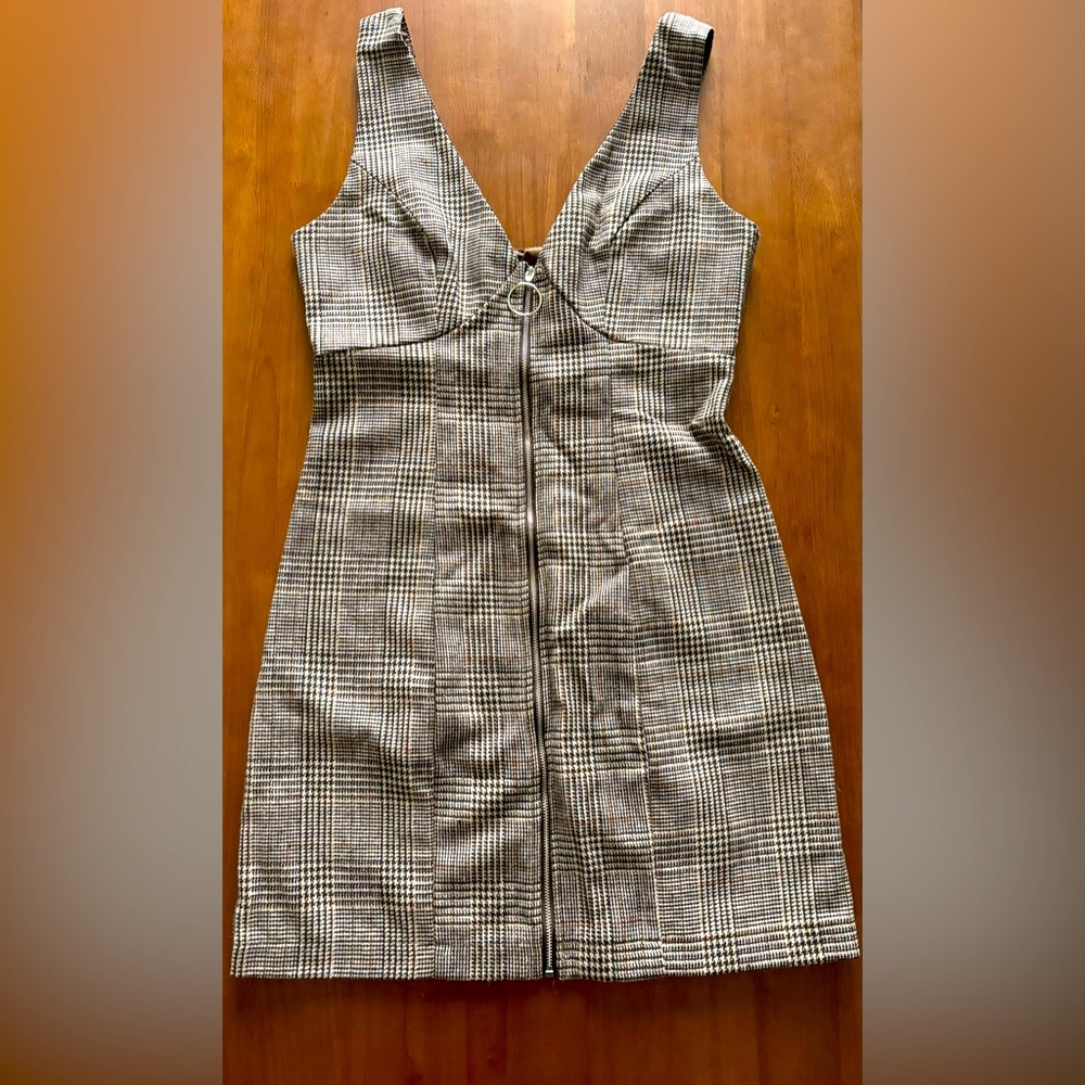 Women’s zip up dress